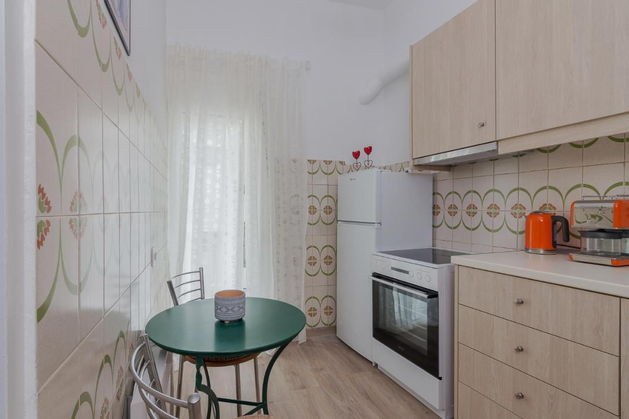 Nice Studio In Pagkrati Athene Buitenkant foto